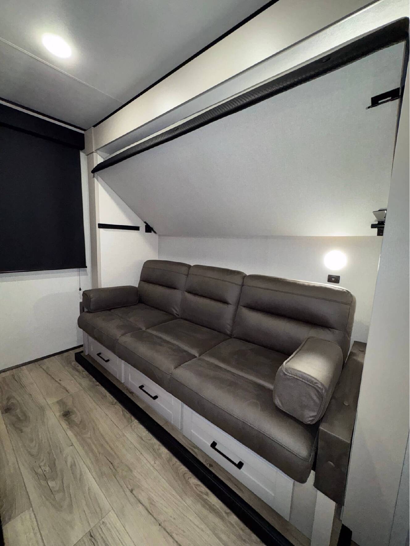 A photo of this 2026 Jayco Jay Feather 23MBD