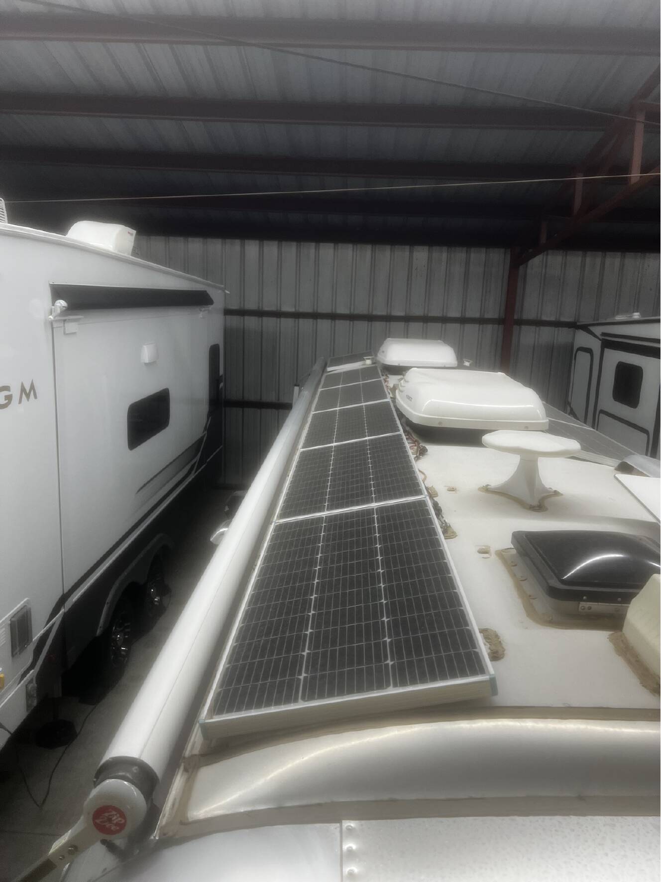 A photo of this 2020 Airstream CLASSIC 33FB TWIN