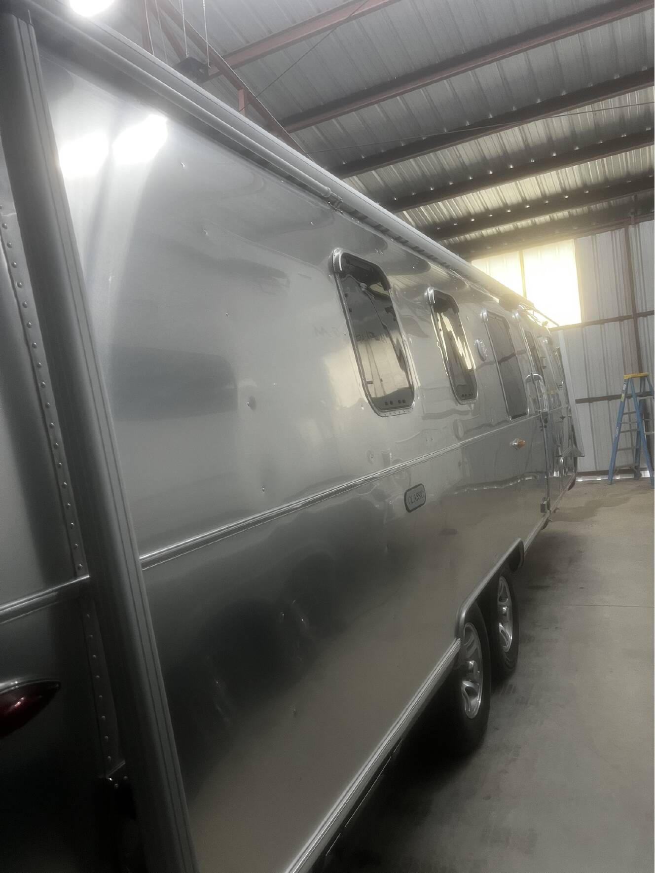 A photo of this 2020 Airstream CLASSIC 33FB TWIN