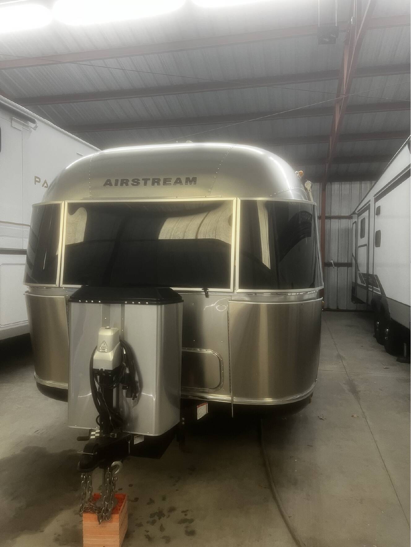 A photo of this 2020 Airstream CLASSIC 33FB TWIN