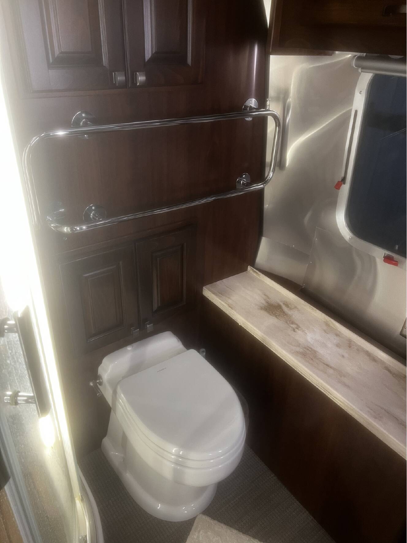 A photo of this 2020 Airstream CLASSIC 33FB TWIN