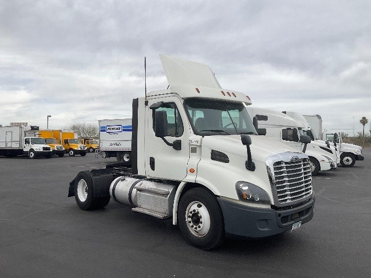 2019 FREIGHTLINER CASCADIA 113 in Phoenix, AZ