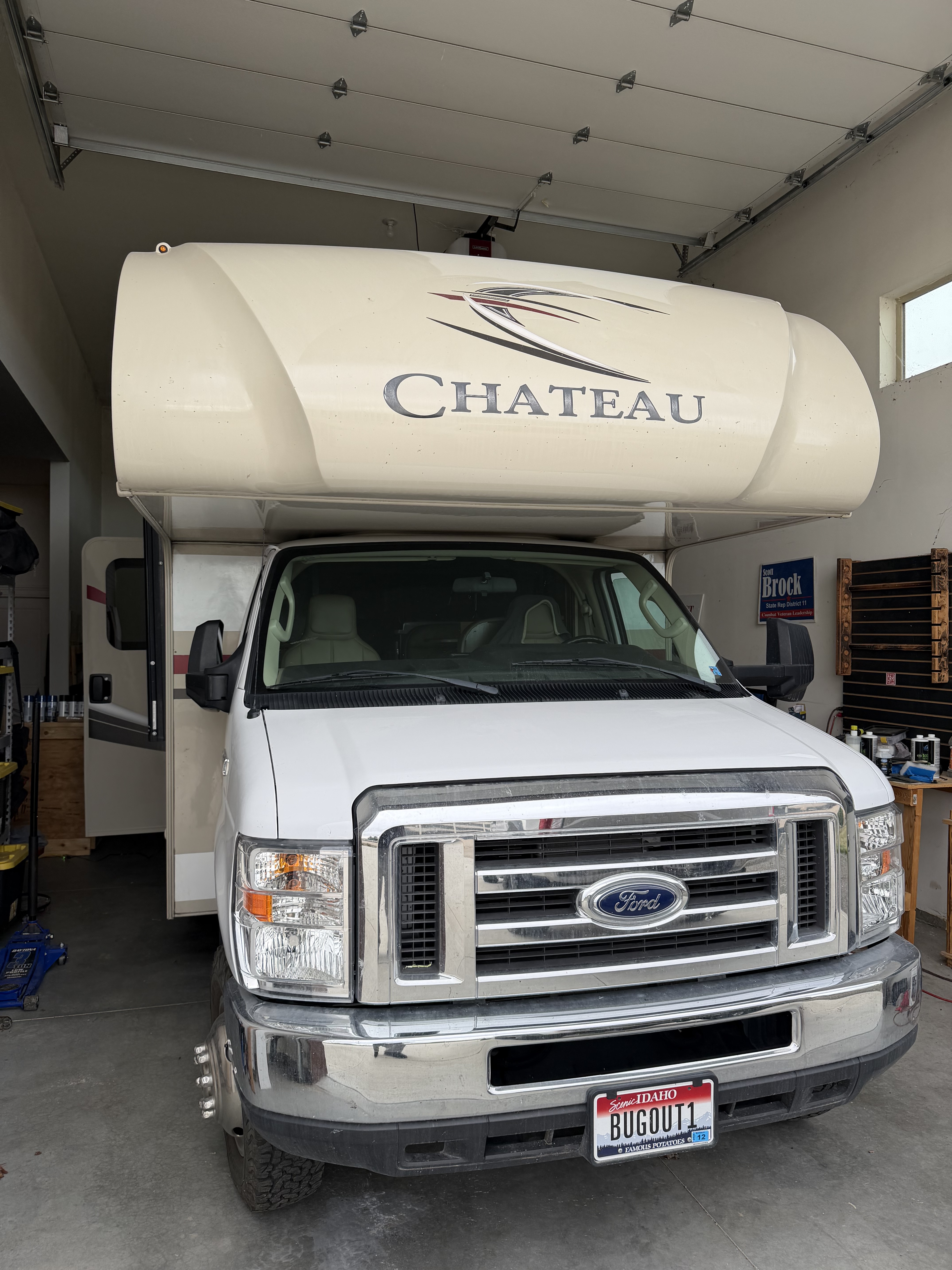 2018 Thor Motor Coach CHATEAU 31EV RV