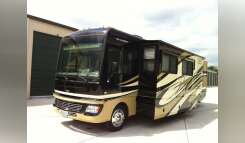 2010 Fleetwood BOUNDER 35H RV