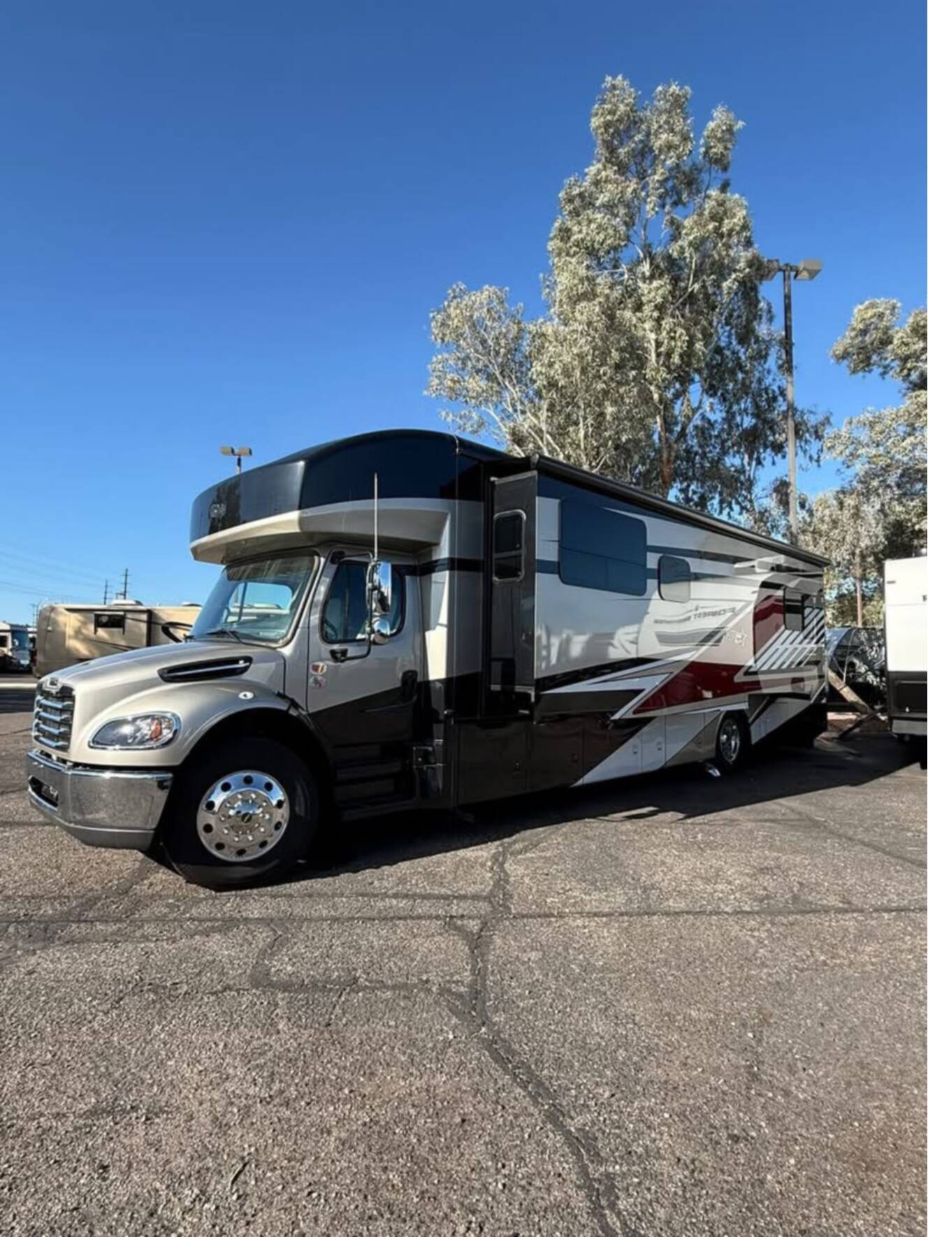 A photo of this 2026 Newmar Grand Star 3948