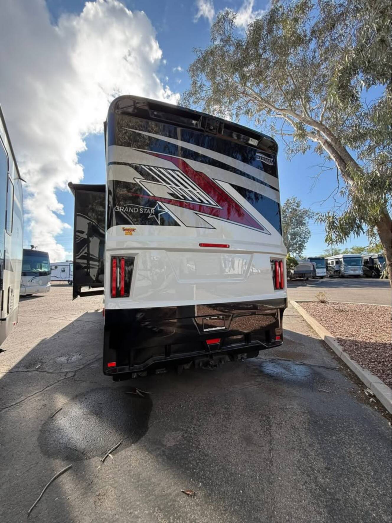 A photo of this 2026 Newmar Grand Star 3948