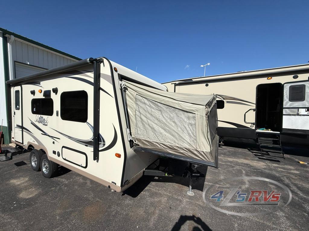 2018 Forest River Rv Flagstaff Shamrock 19 in peru IN
