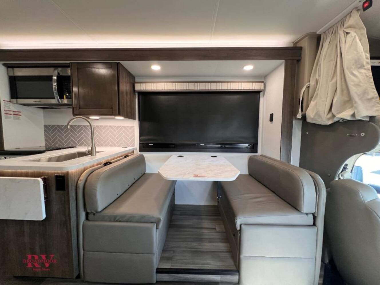 A photo of this 2026 Jayco Greyhawk 27U