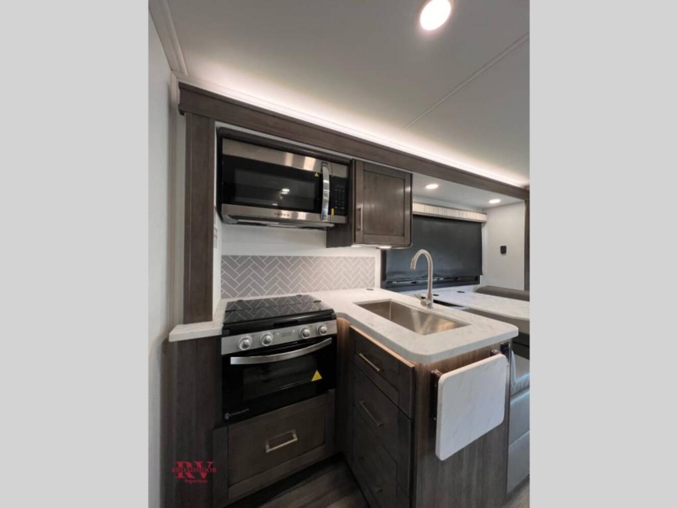 A photo of this 2026 Jayco Greyhawk 27U