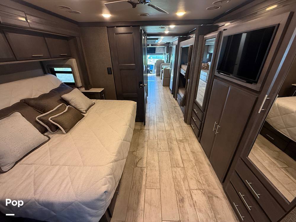 2021 Thor Motor Coach Venetian B42 in jacksonville FL