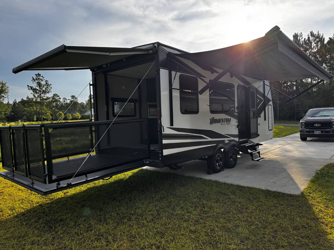 A photo of this 2022 Grand Design MOMENTUM G-CLASS 21G
