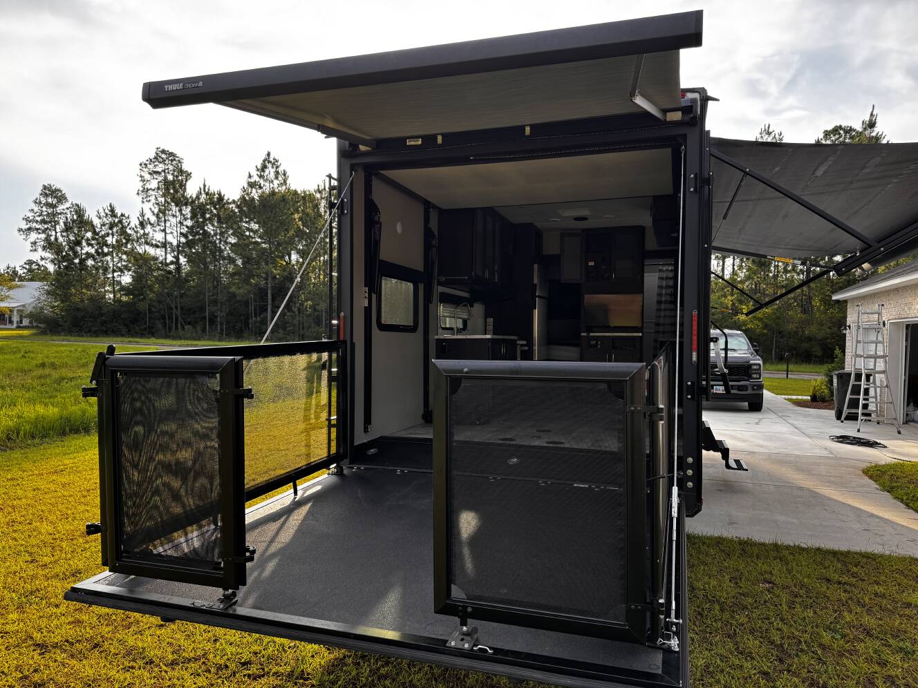 A photo of this 2022 Grand Design MOMENTUM G-CLASS 21G