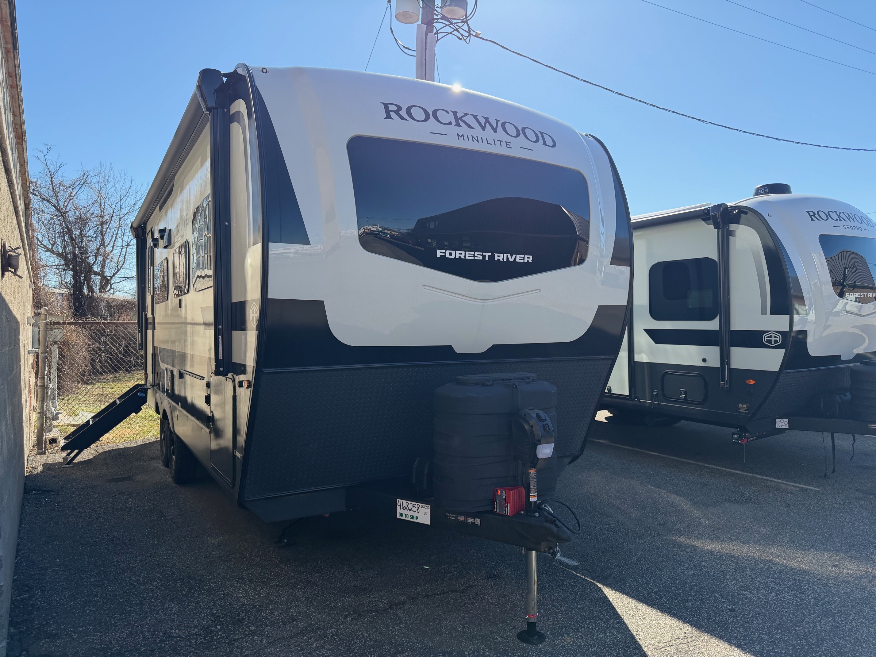 Forest River Rockwood Mini Lite 2205S RVs for sale - RV Trader