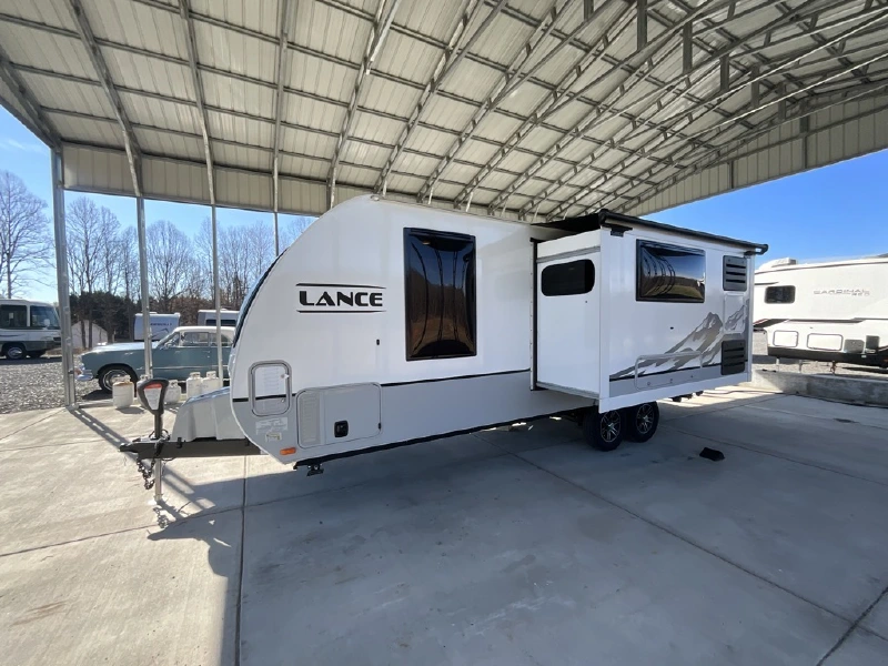 2026 LANCE 2255 TRAVEL TRAILER