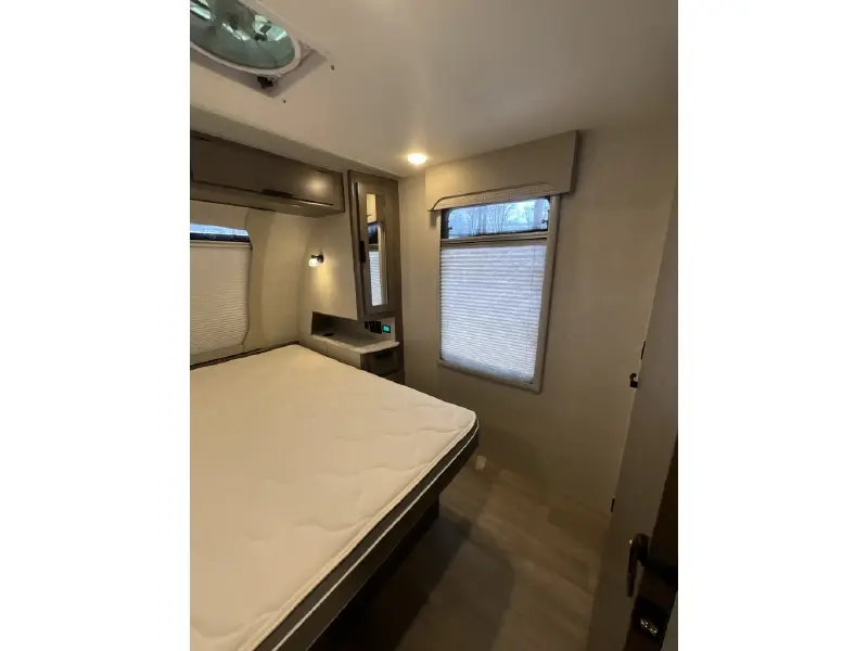 2026 LANCE 2255 TRAVEL TRAILER