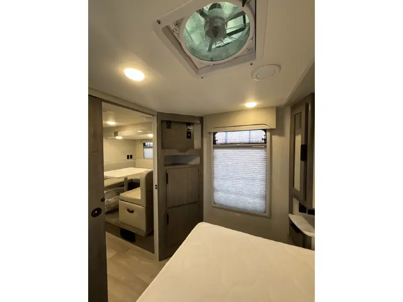 2026 LANCE 2255 TRAVEL TRAILER