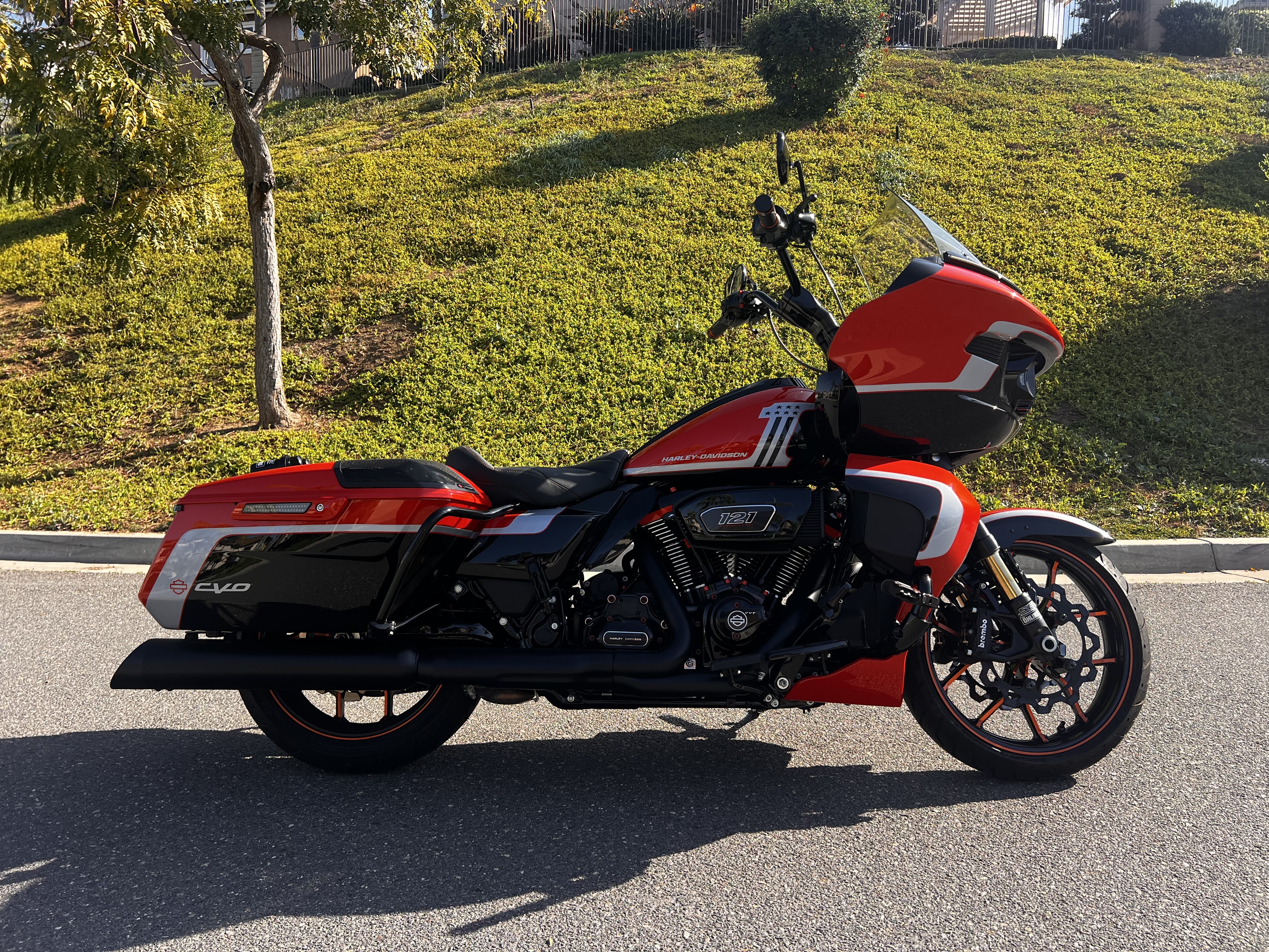 2024 Harley-Davidson CVO LIMITED Touring motorcycle