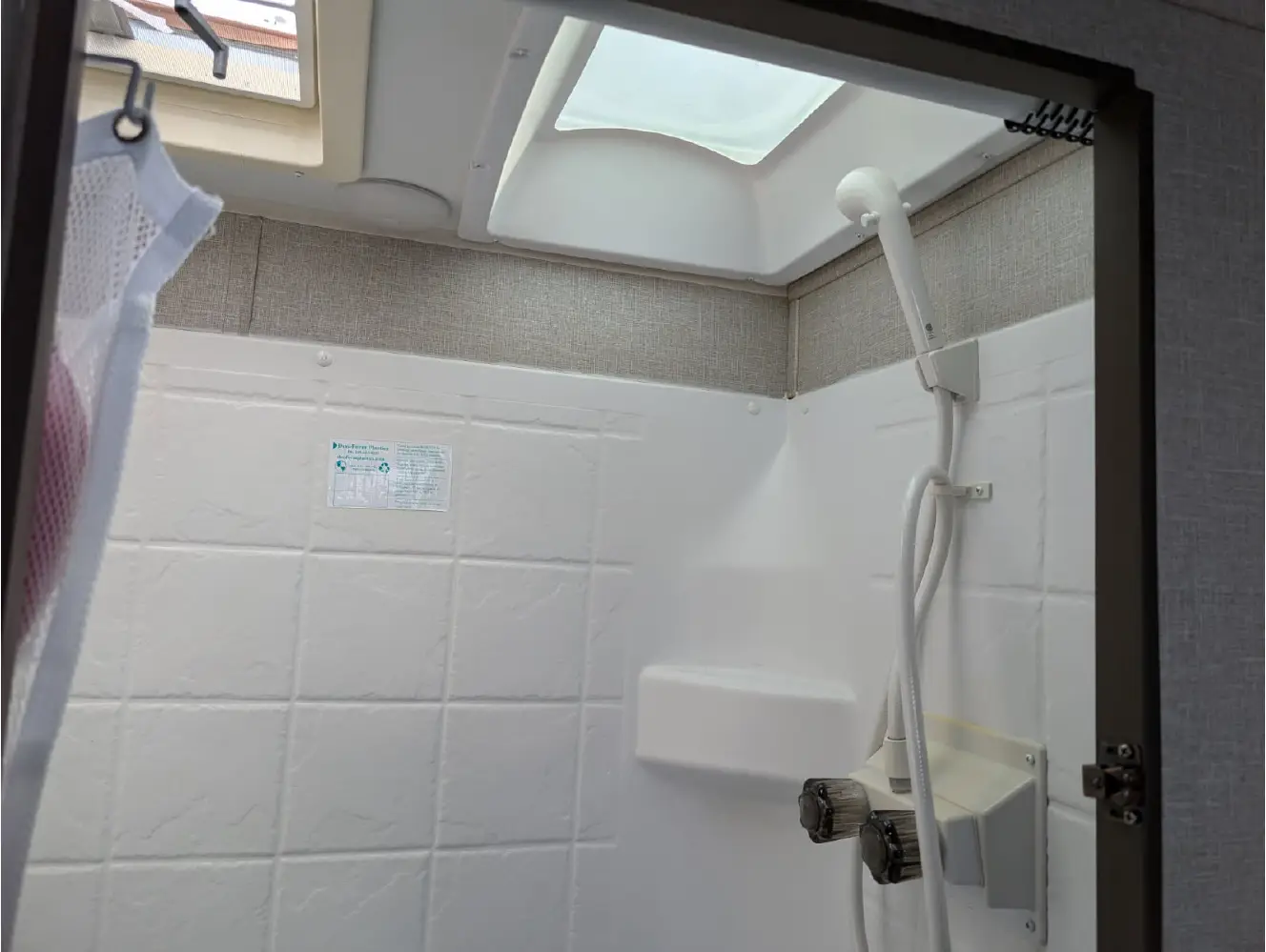 A photo of this 2019 Travel Lite FALCON F-LITE 19BH