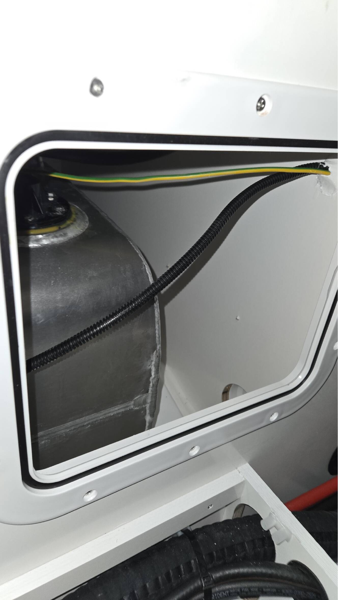 A photo of this 2026 Beneteau Antares 9