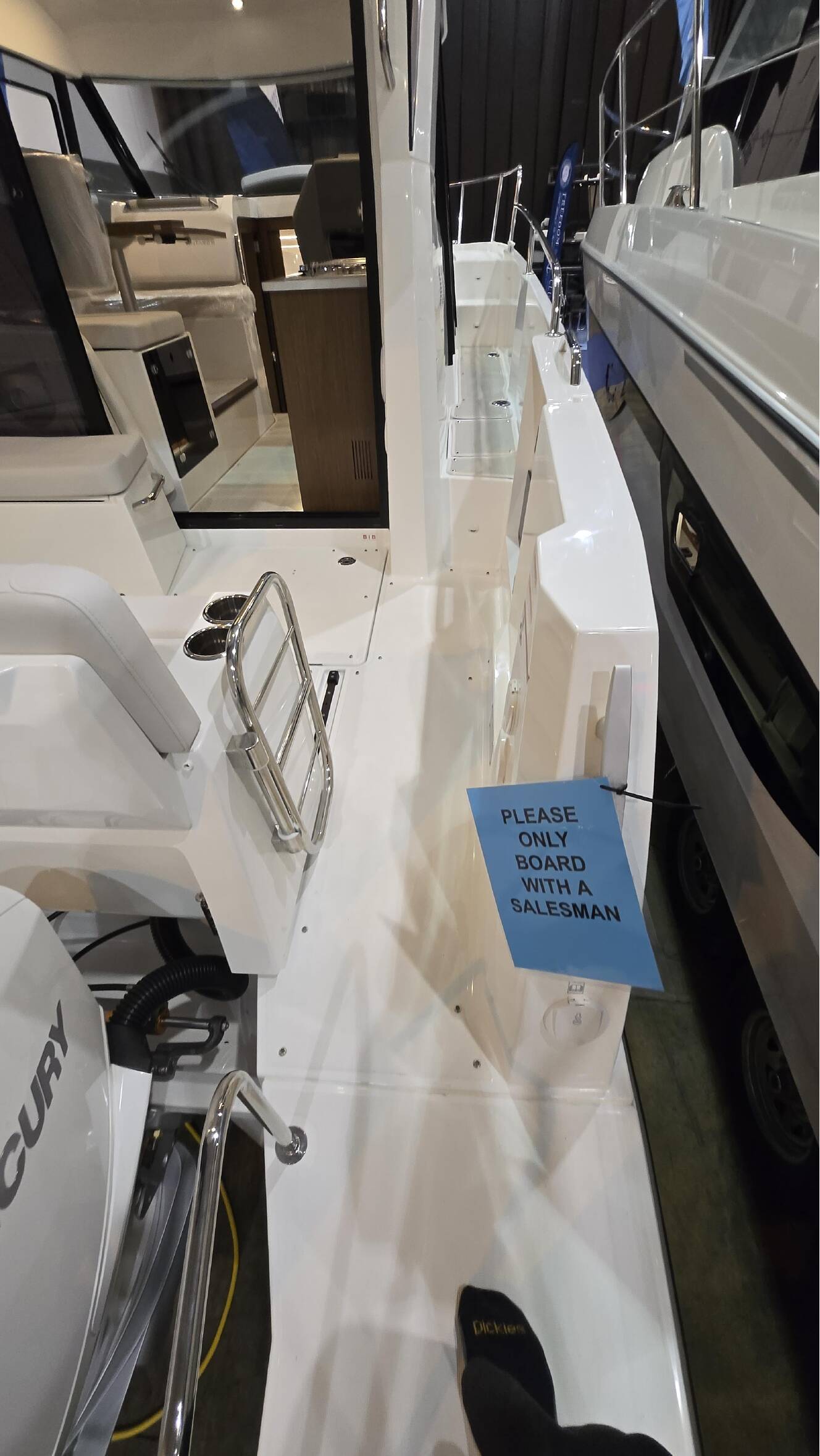 A photo of this 2026 Beneteau Antares 9