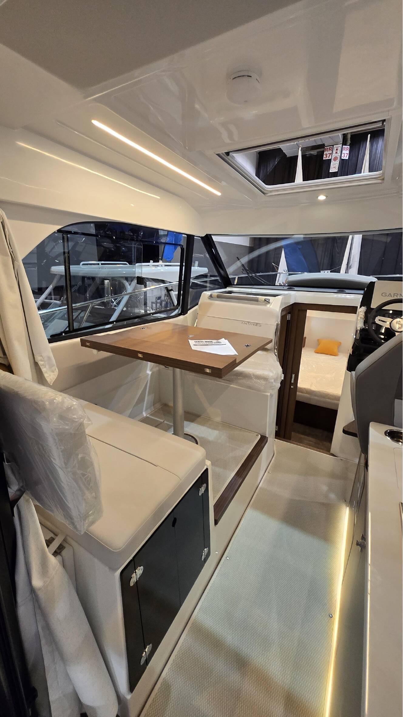 A photo of this 2026 Beneteau Antares 9