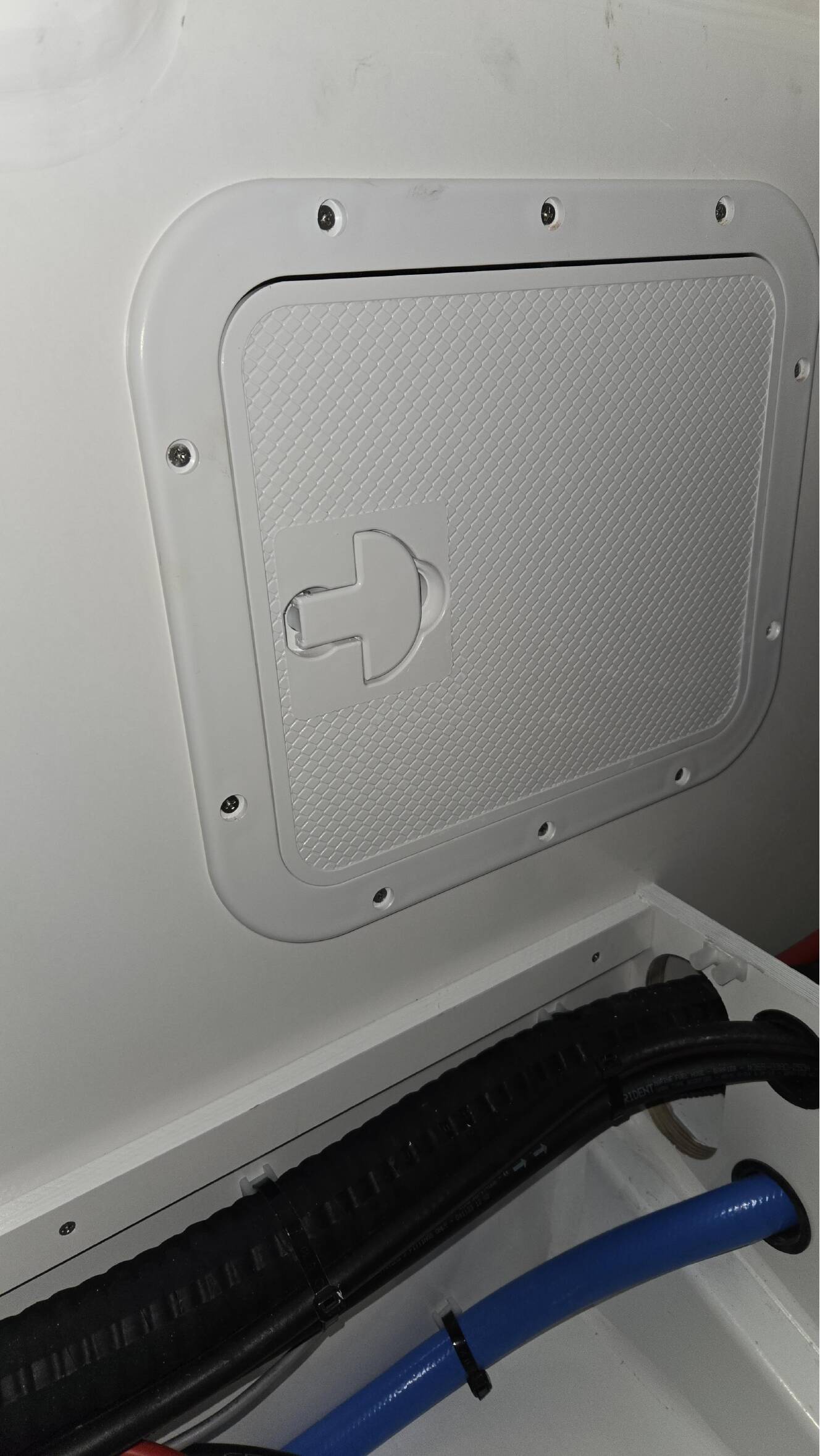 A photo of this 2026 Beneteau Antares 9