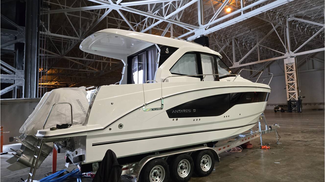 A photo of this 2026 Beneteau Antares 9