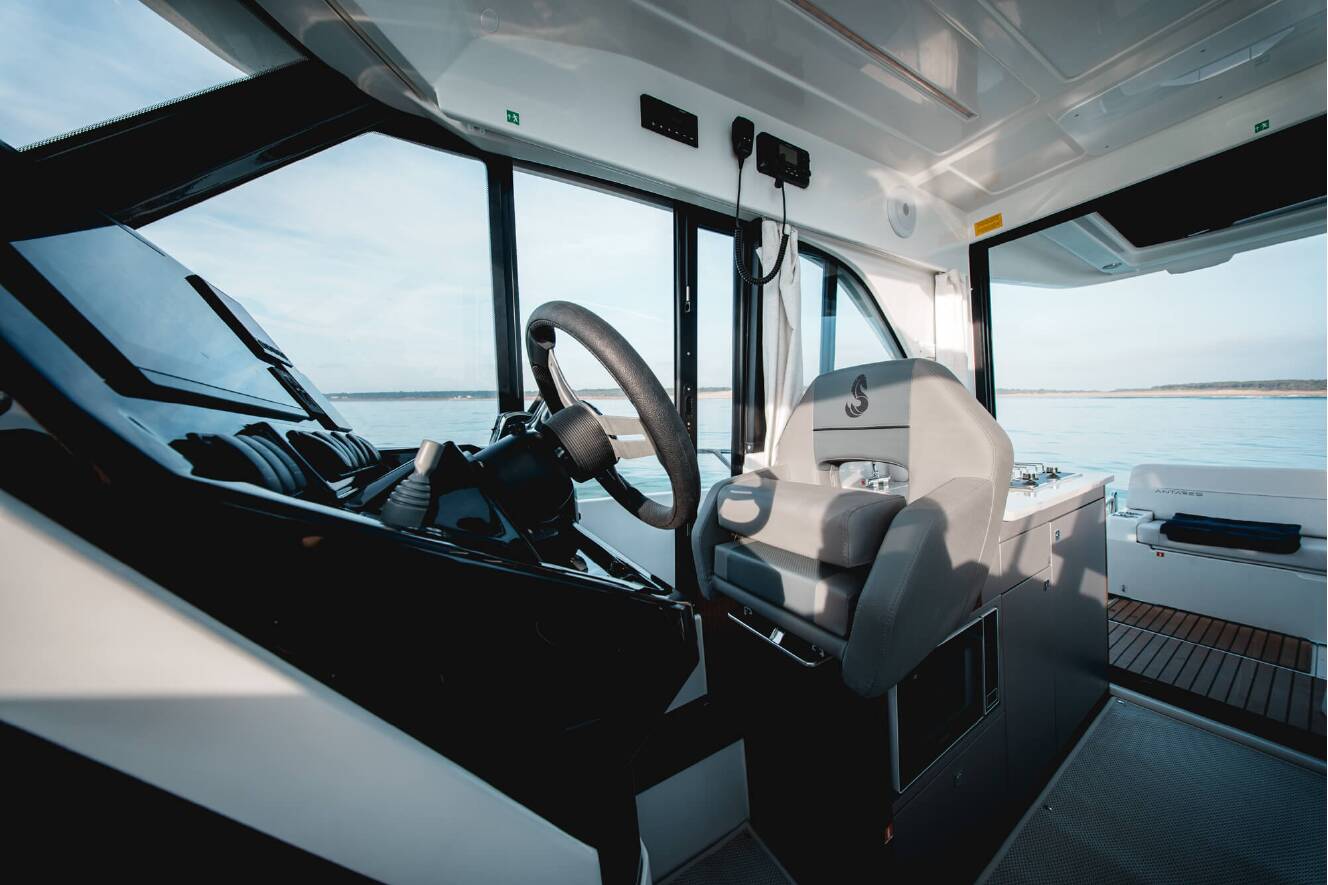 A photo of this 2026 Beneteau Antares 9