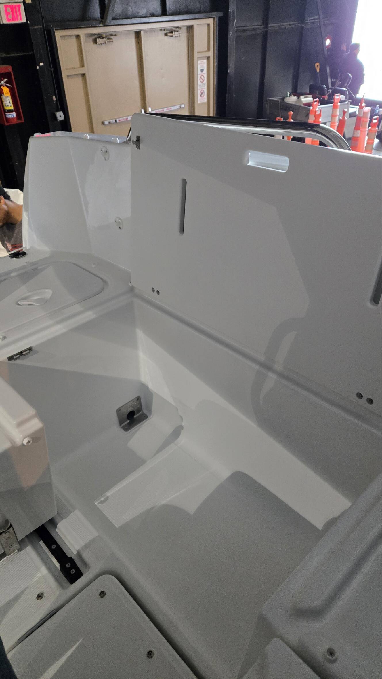A photo of this 2026 Beneteau Antares 9