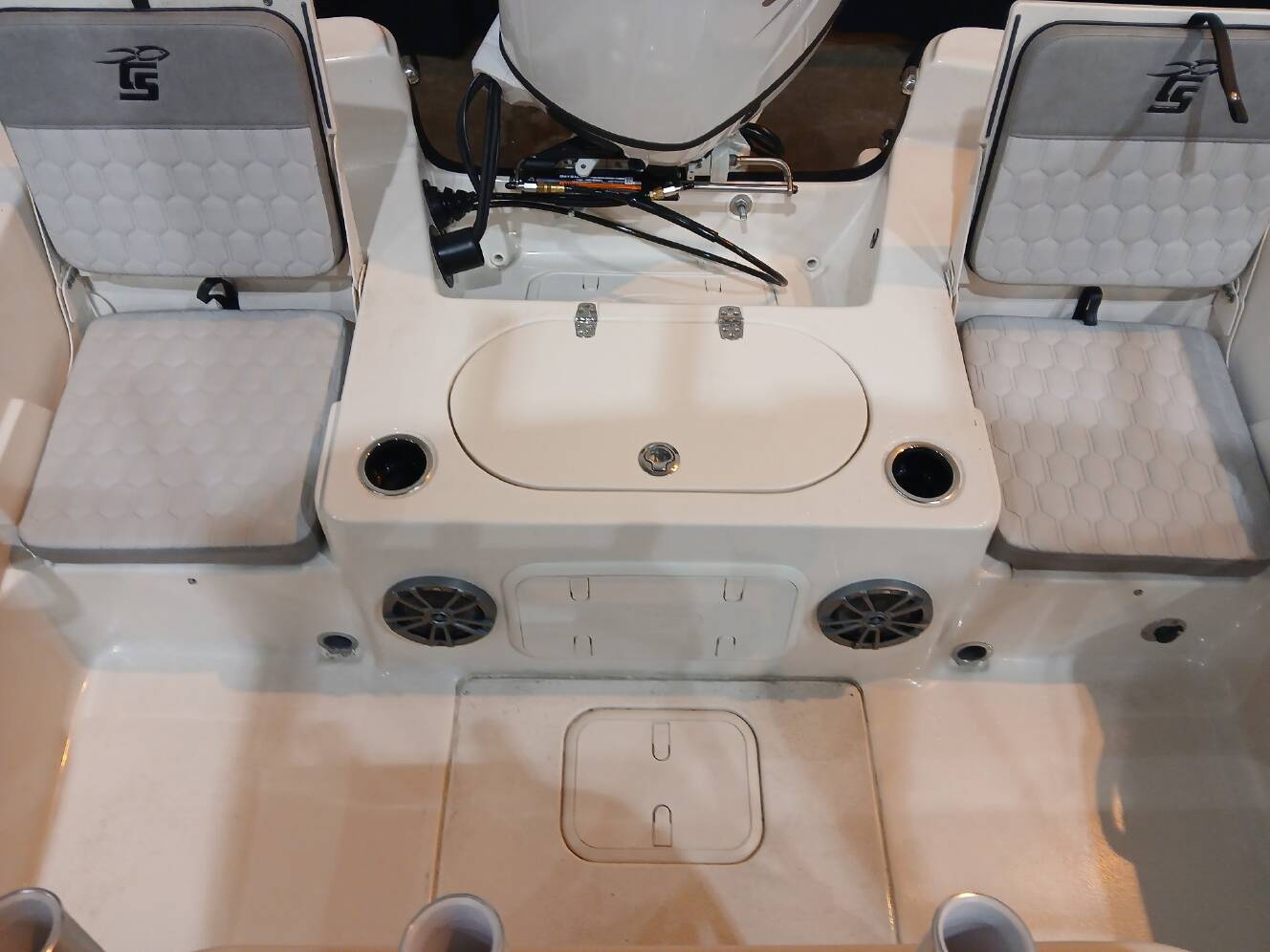 A photo of this 2026 Carolina Skiff 19 LS