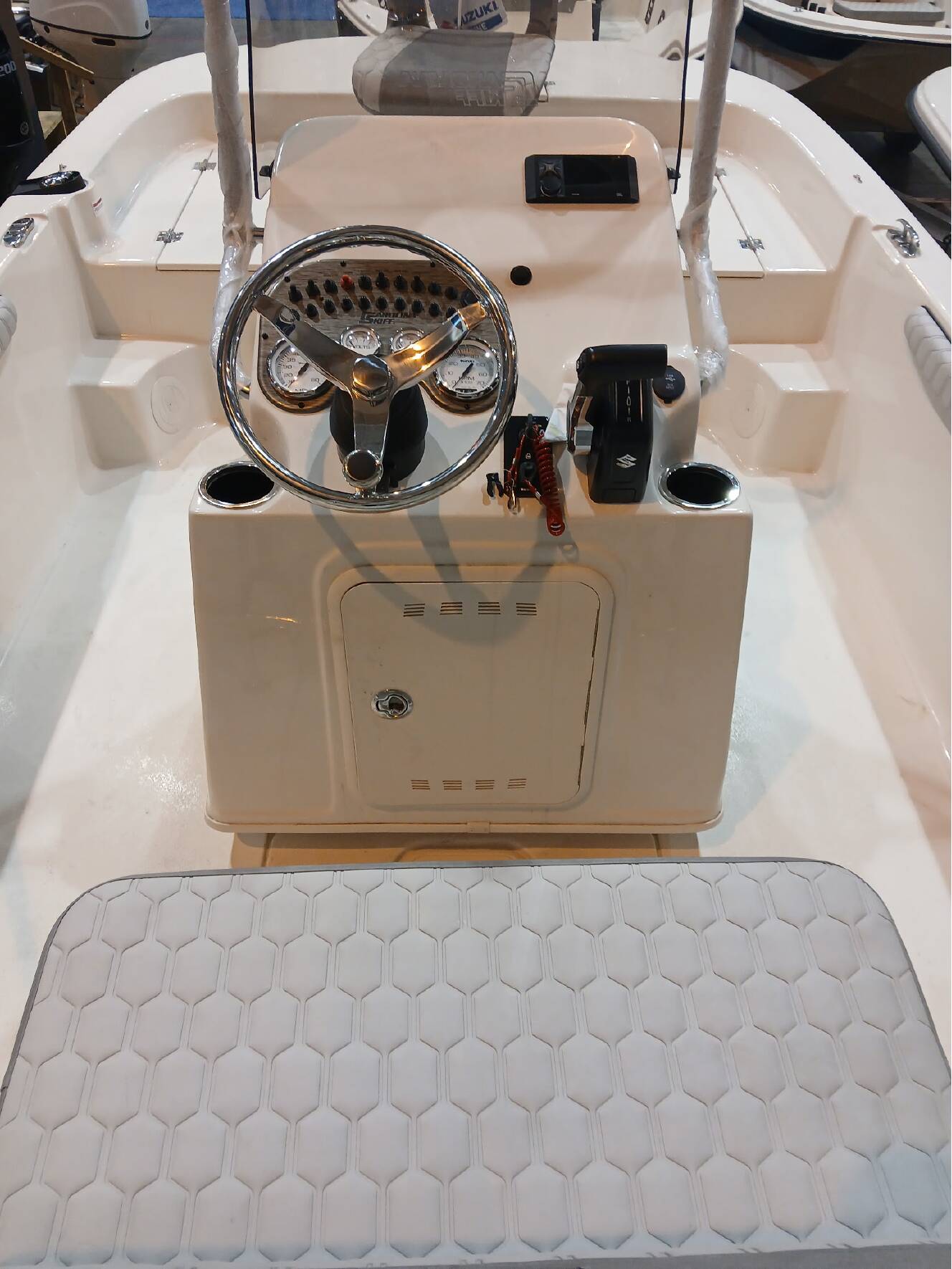 A photo of this 2026 Carolina Skiff 19 LS