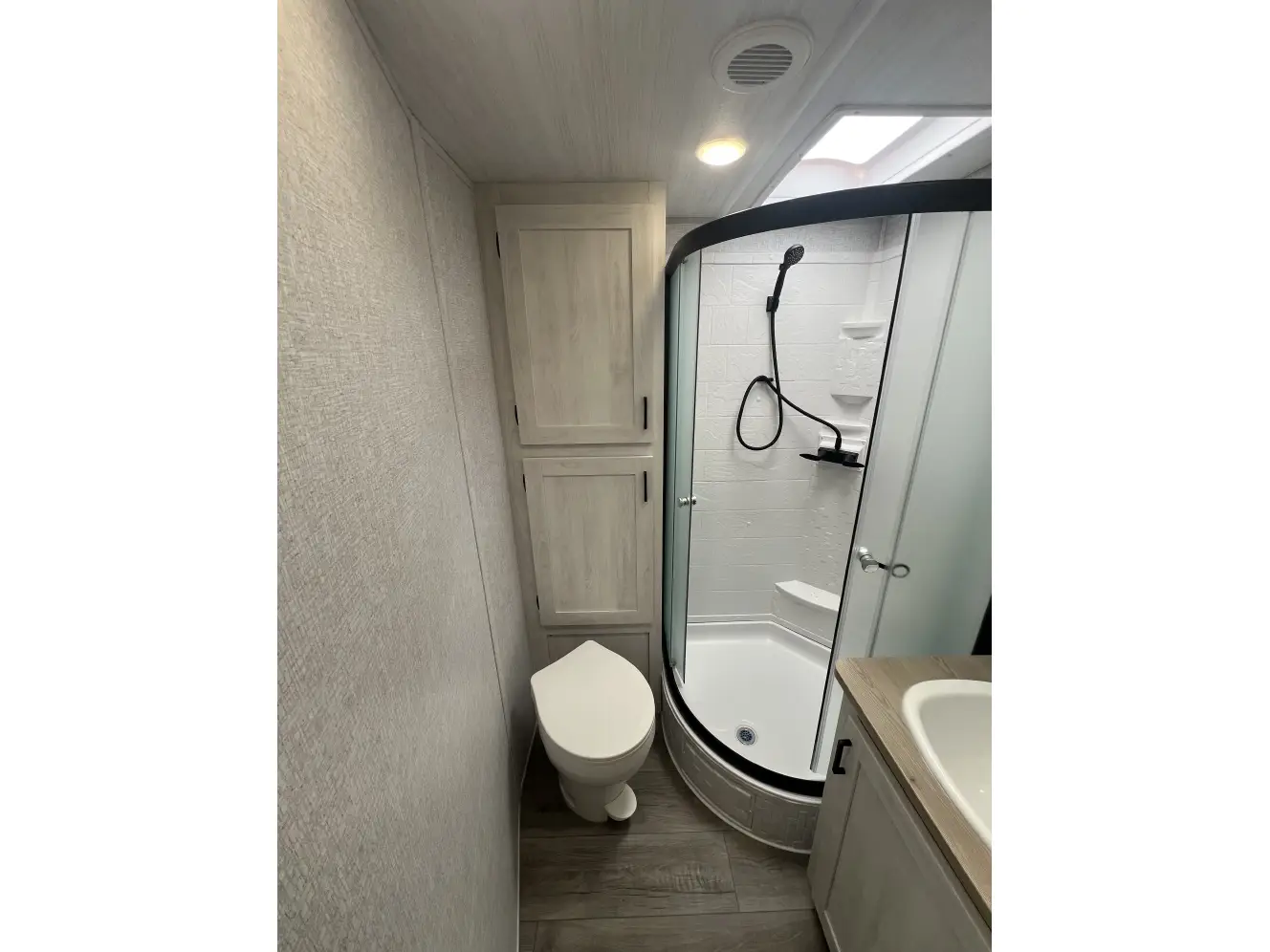 A photo of this 2026 East To West LONGITUDE 230FK