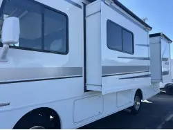 2018 WINNEBAGO INTENT WTE 071