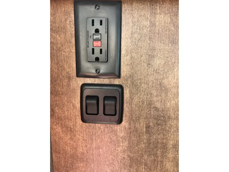 2018 WINNEBAGO INTENT WTE 071