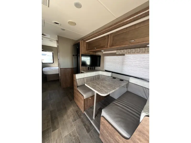 2018 WINNEBAGO INTENT WTE 071