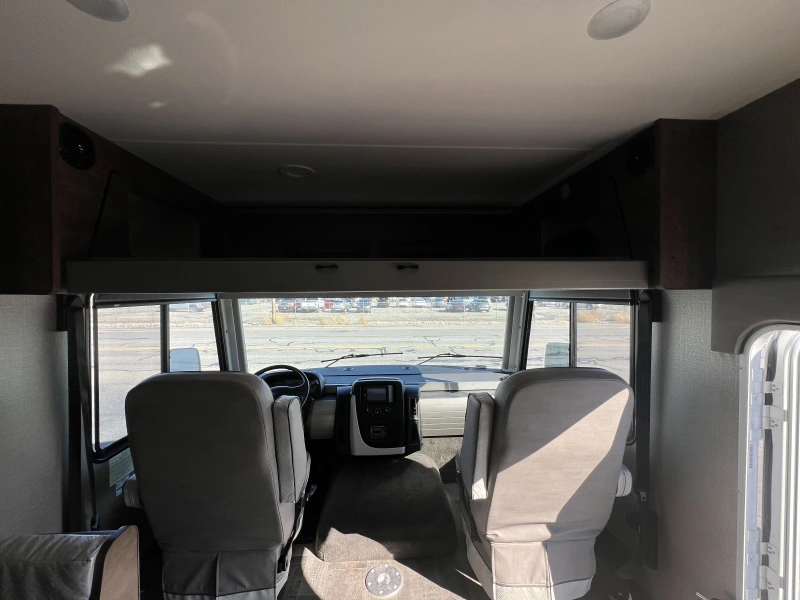 2018 WINNEBAGO INTENT WTE 071