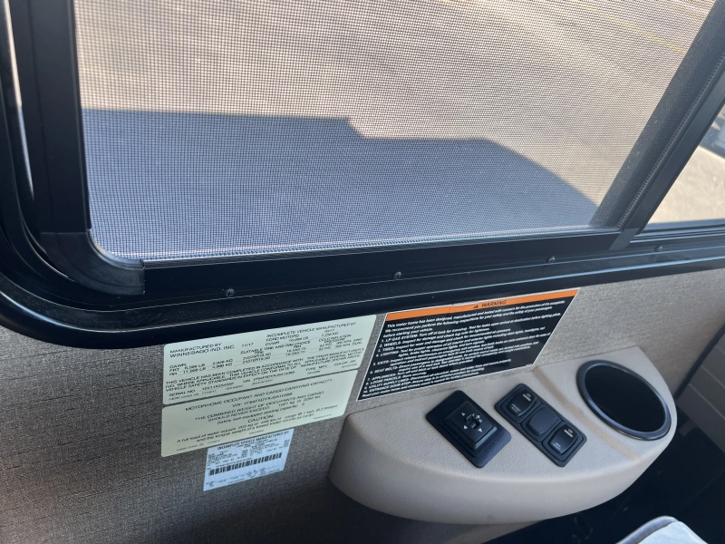 2018 WINNEBAGO INTENT WTE 071