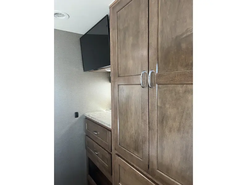 2018 WINNEBAGO INTENT WTE 071