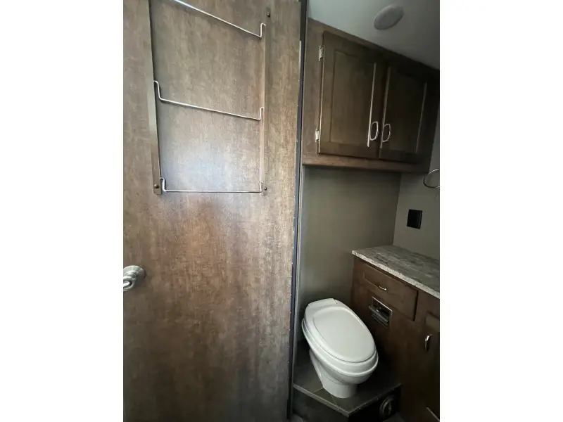 2018 WINNEBAGO INTENT WTE 071