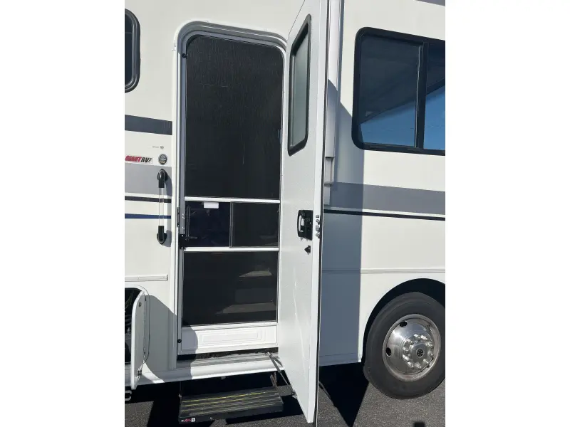 2018 WINNEBAGO INTENT WTE 071