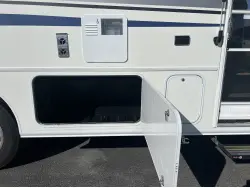 2018 WINNEBAGO INTENT WTE 071