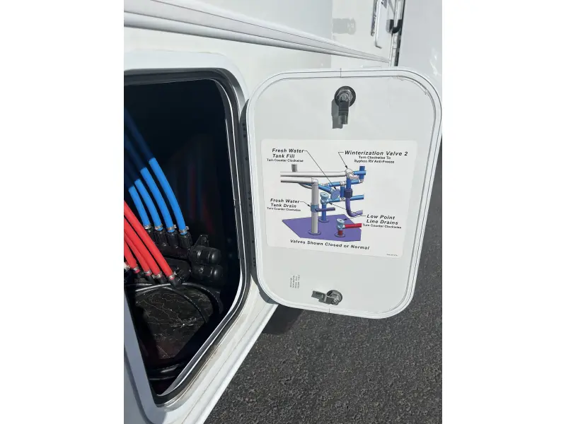 2018 WINNEBAGO INTENT WTE 071