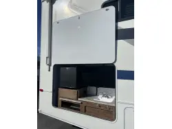 2018 WINNEBAGO INTENT WTE 071