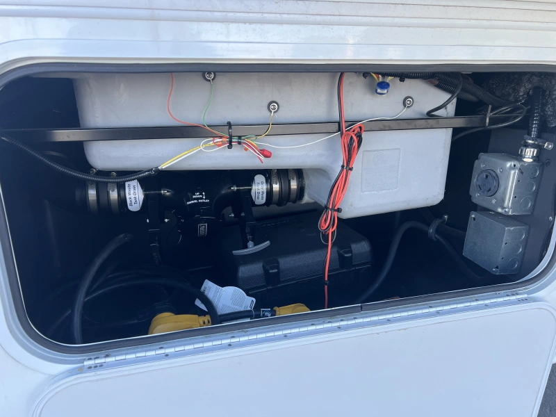 2018 WINNEBAGO INTENT WTE 071