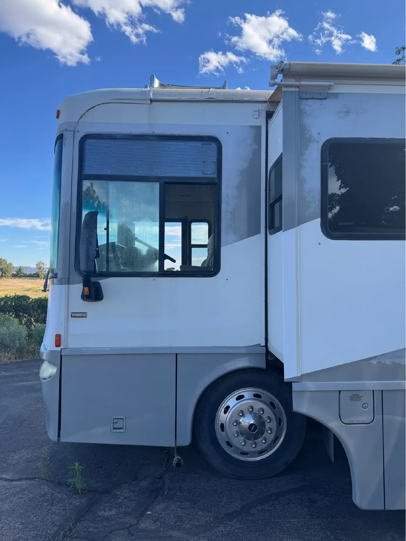 A photo of this 2004 Winnebago JOURNEY 36G
