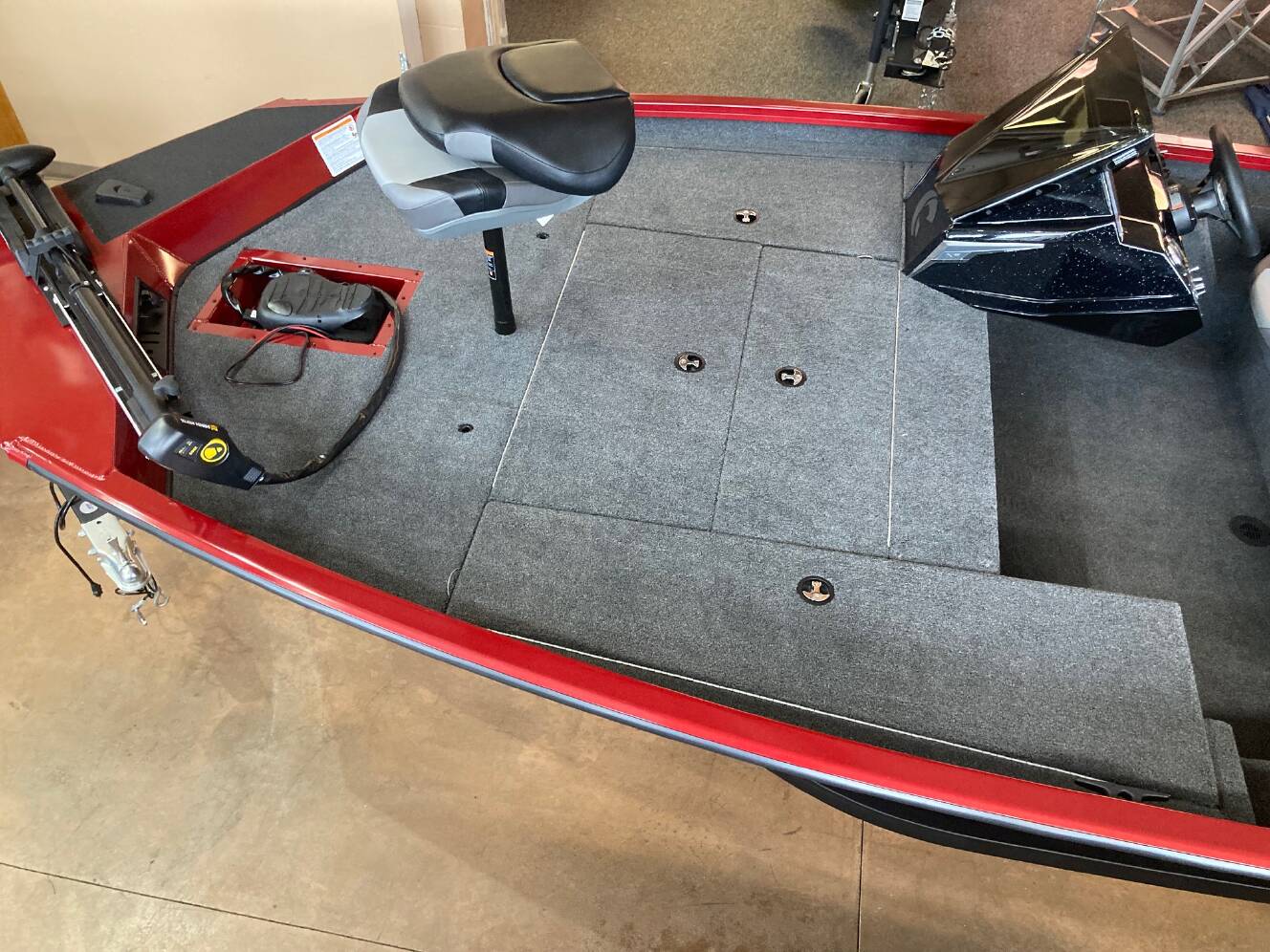A photo of this 2026 Crestliner XF179