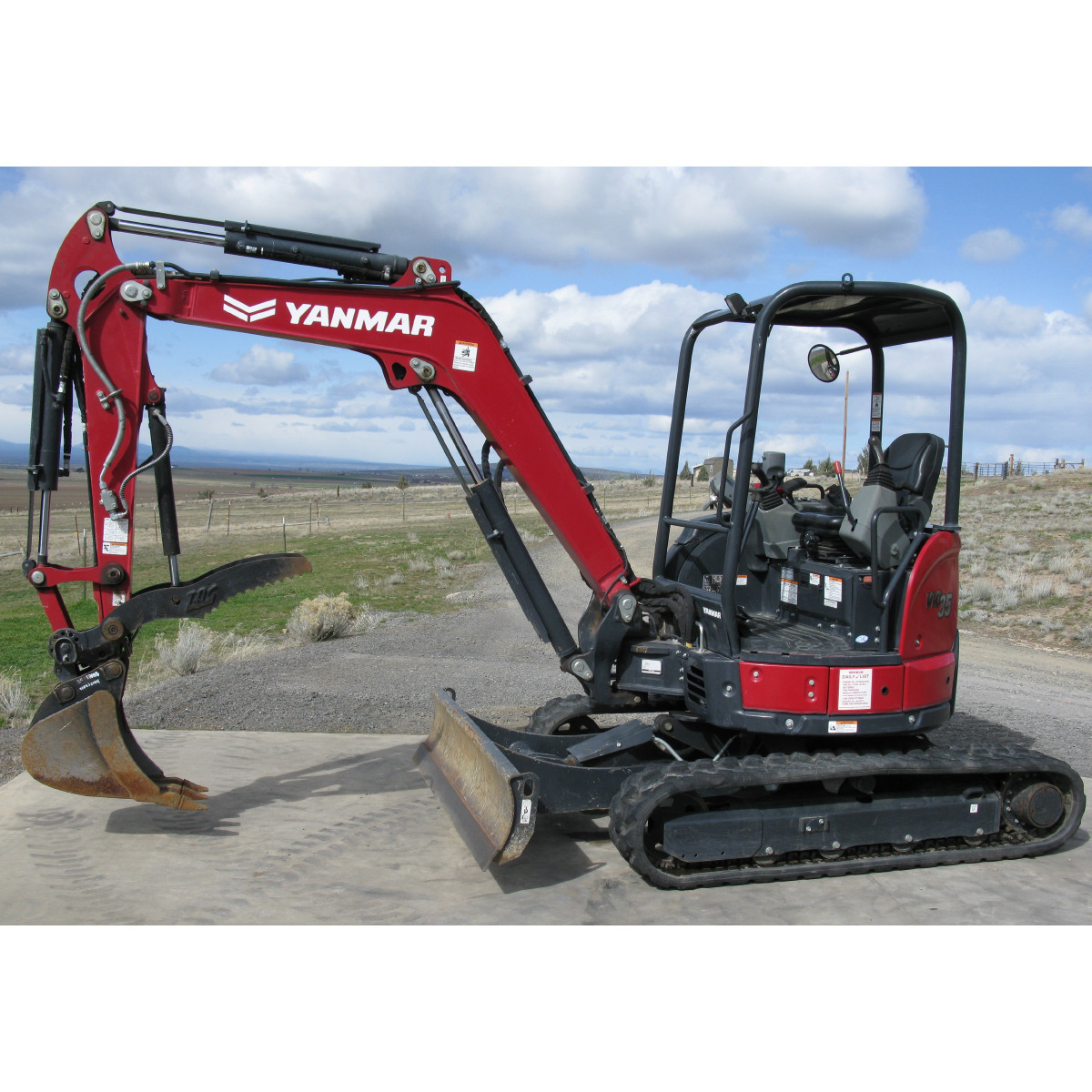 Used 2022 Yanmar VIO35-6 For Sale in Culver, OR - 5039610762 