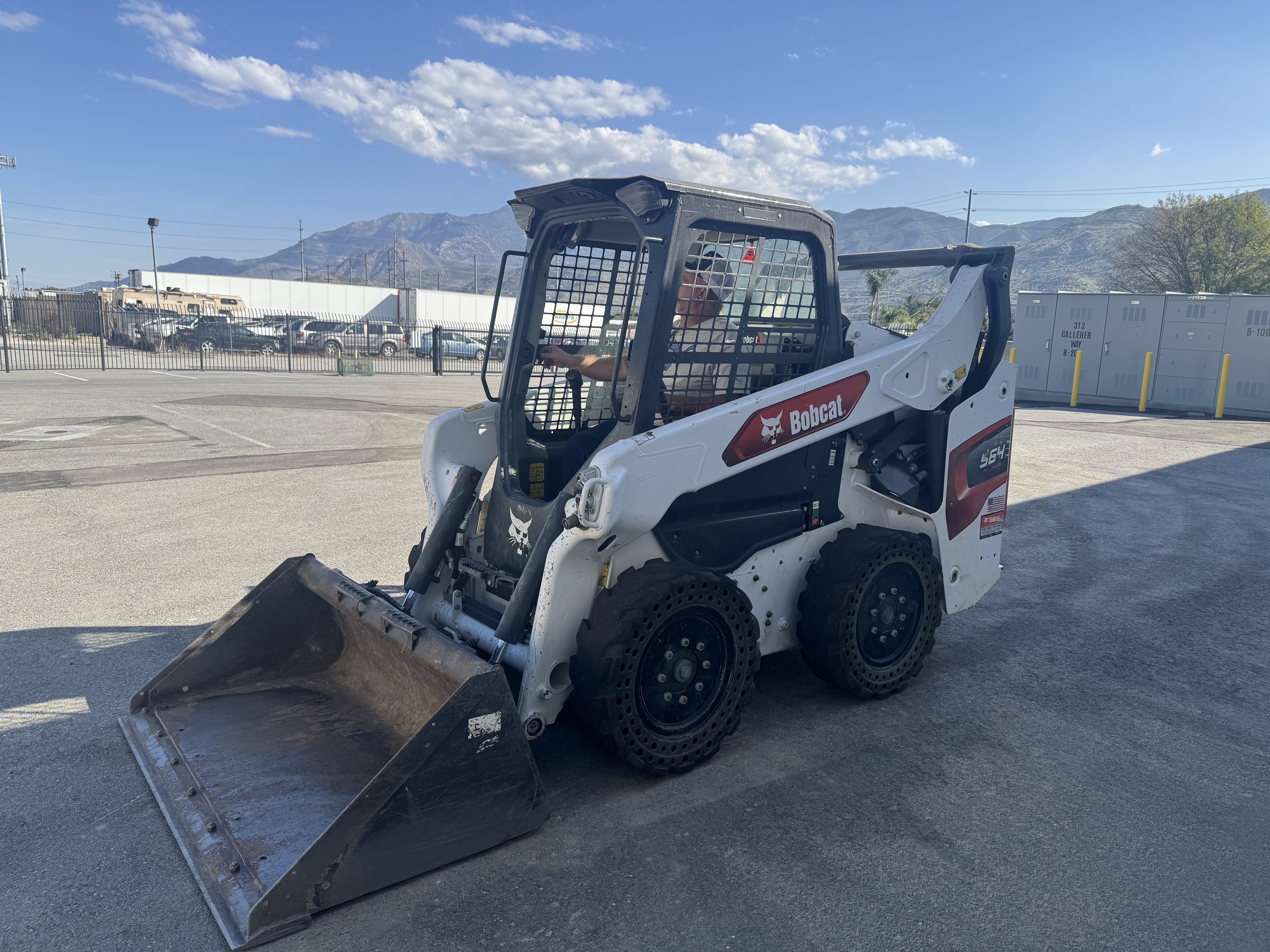 2022 BOBCAT S64 in Santa Ana, CA