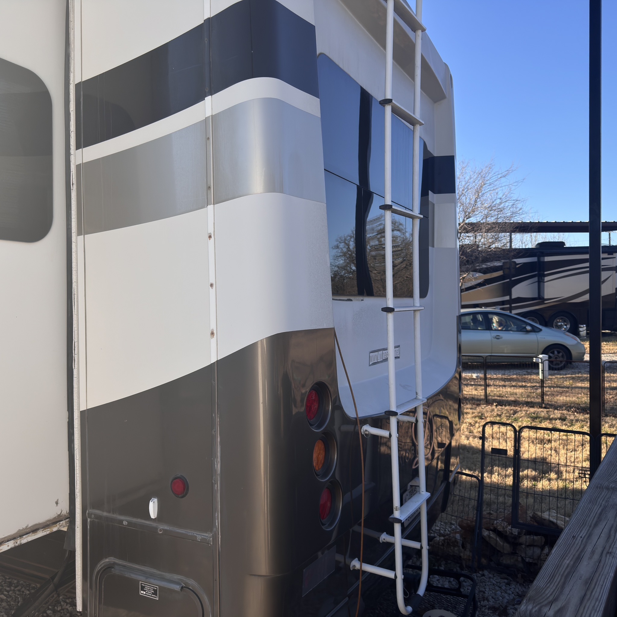 2011 DRV MOBILE SUITES 38 RSB3 in thornton CO