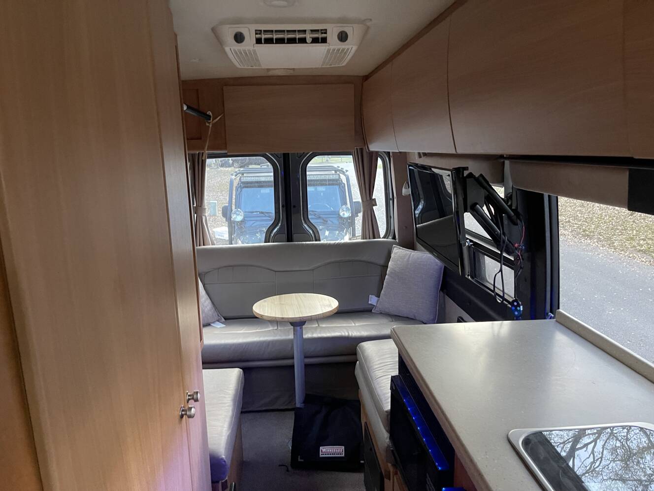 A photo of this 2010 Winnebago ERA 170X